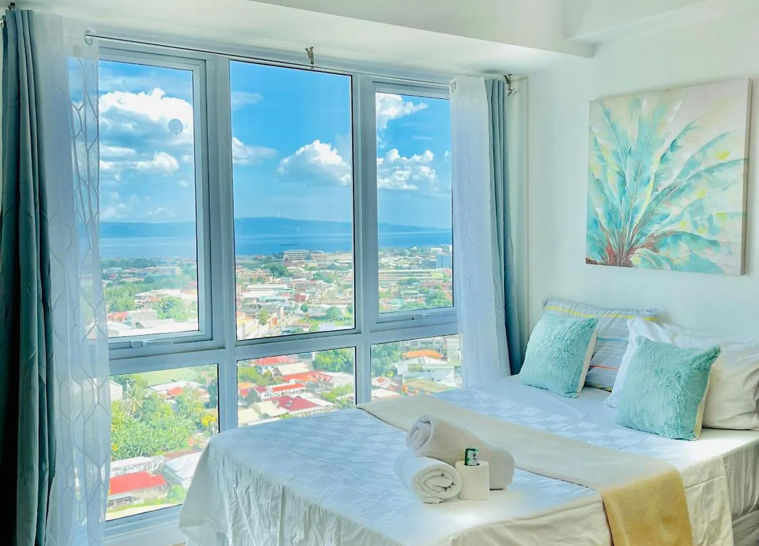 Best View Higher Floor ! Davao City